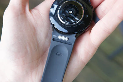 Smartwatch : Galaxy AI-Powered Watch, BT+LTE+GPS | Always-On Display | 5ATM & IP68 | Health insights, Fitness Tracking | HR, SpO2, BP & ECG Monitor | 1-Year Warranty | 15-Day Easy Returns + Free ANC Earbuds